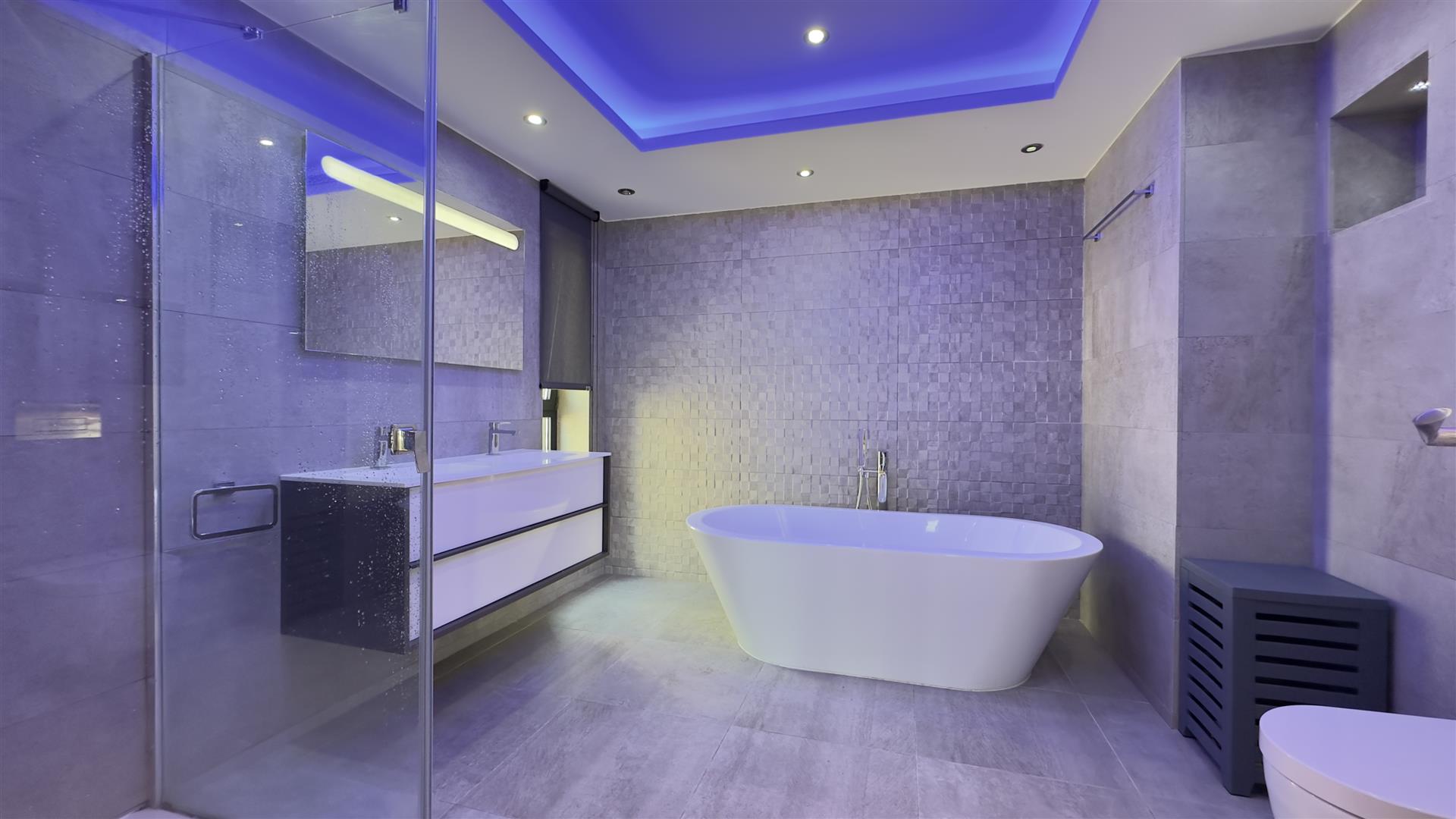 Image of Apartment - 4 Bedrooms - 2 Bathrooms for Sale in Prince Edward's Gate-Gibraltar, Image 6